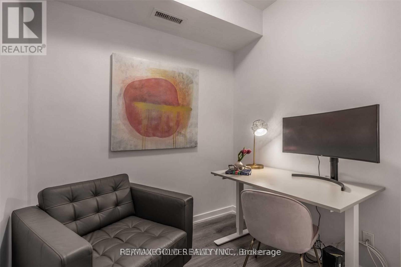 210 - 40 Esplanade Lane, Grimsby, Ontario  L3M 0G9 - Photo 16 - X12552790