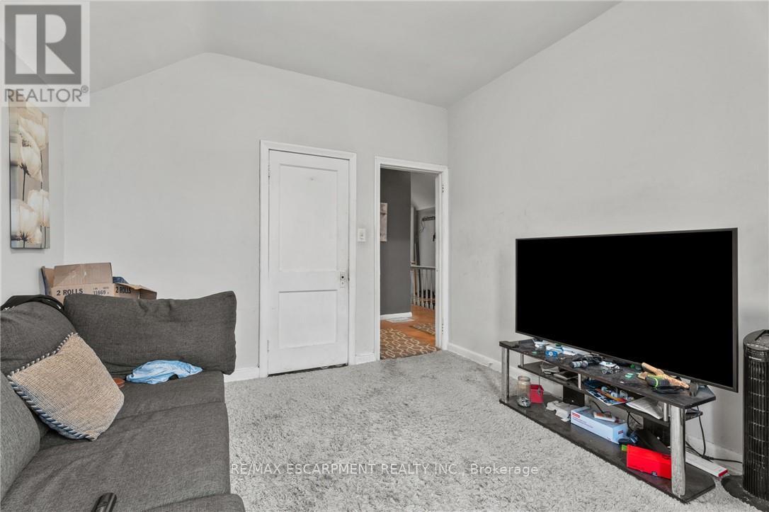 246 Mary Street, Hamilton, Ontario  L8L 4W1 - Photo 16 - X12552794