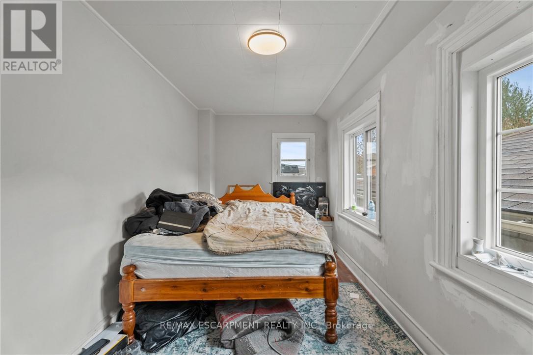 246 Mary Street, Hamilton, Ontario  L8L 4W1 - Photo 19 - X12552794