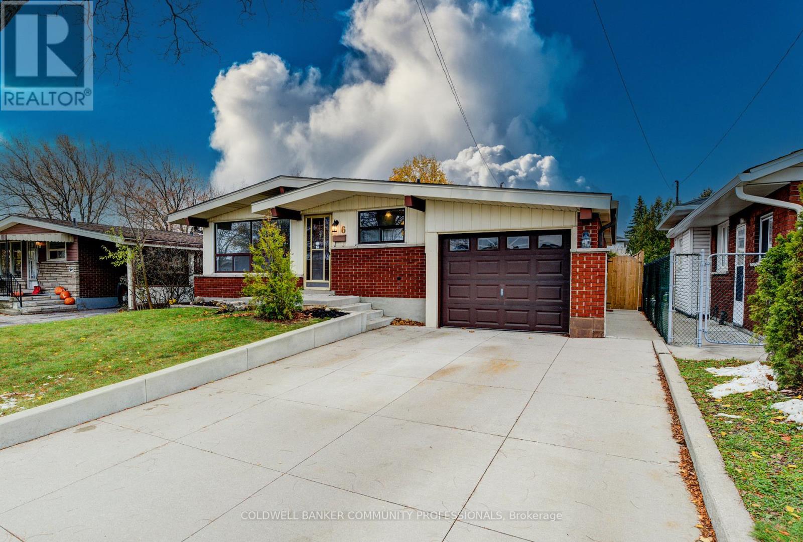 6 JASMINE STREET, Hamilton, Ontario