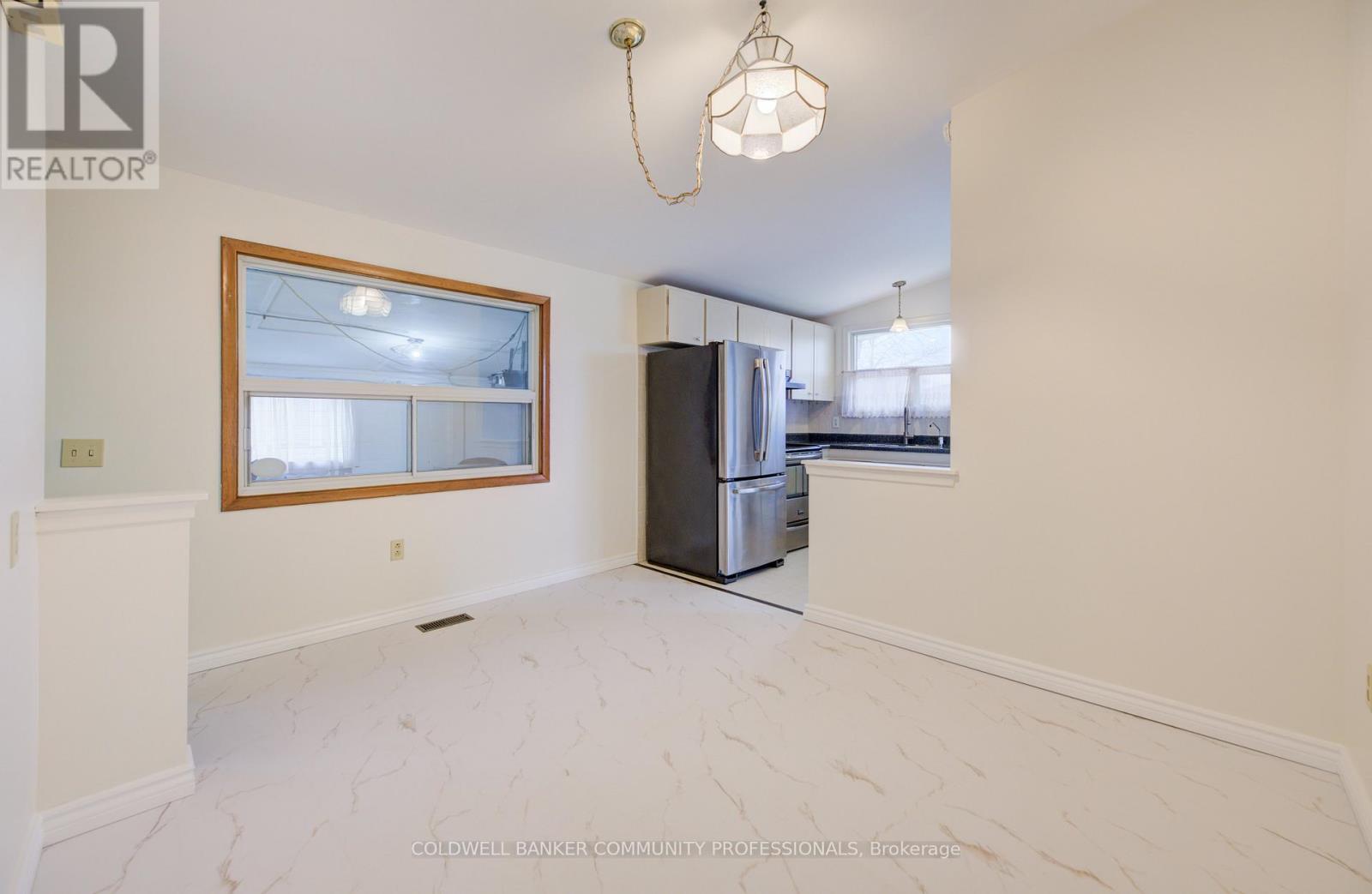 6 Jasmine Street, Hamilton, Ontario  L8V 2M9 - Photo 15 - X12552880