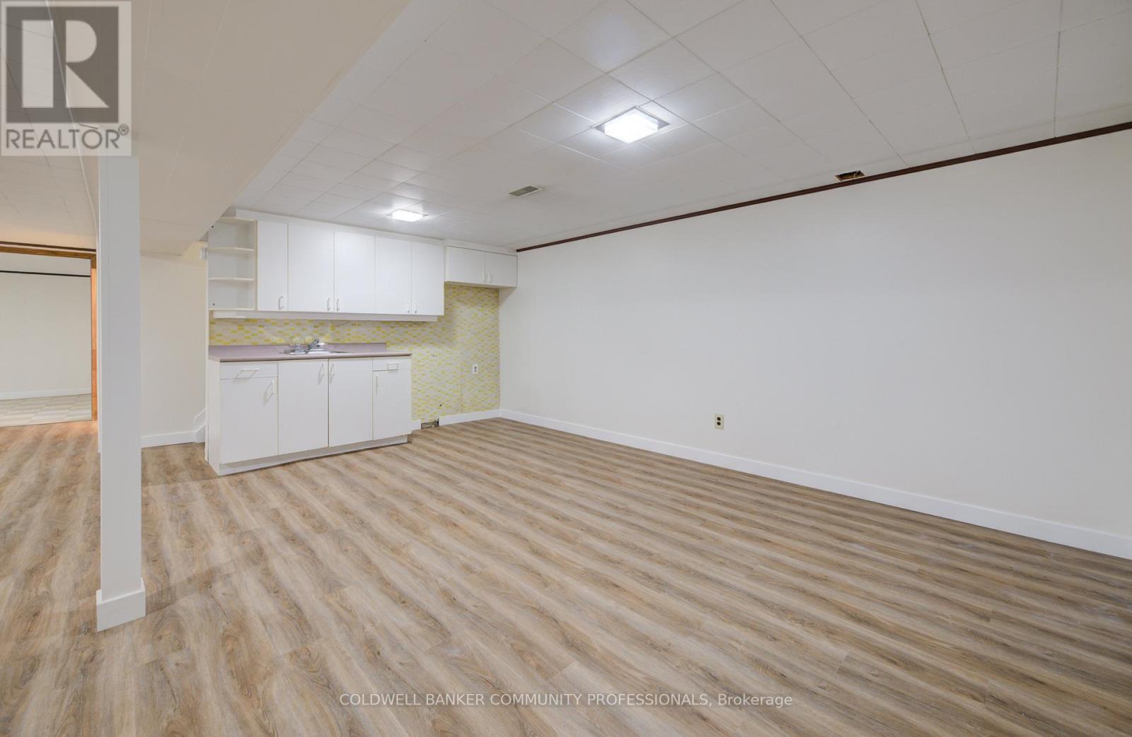 6 Jasmine Street, Hamilton, Ontario  L8V 2M9 - Photo 29 - X12552880