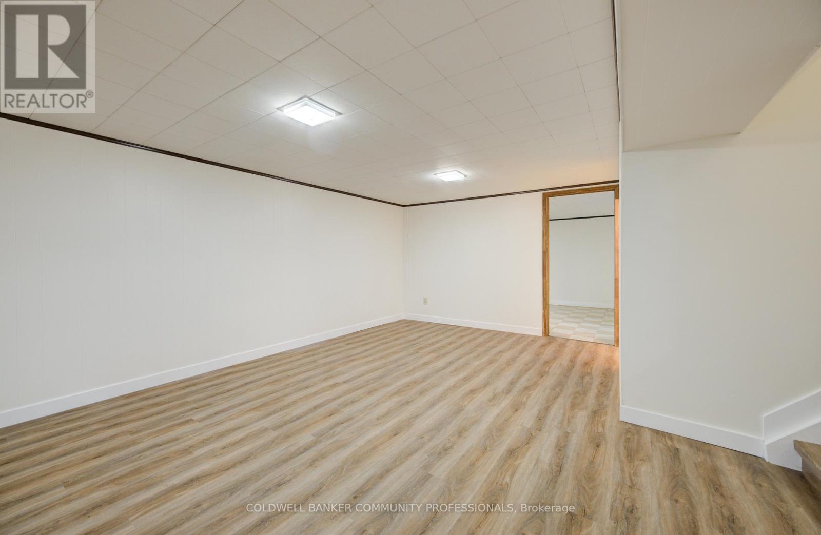 6 Jasmine Street, Hamilton, Ontario  L8V 2M9 - Photo 32 - X12552880