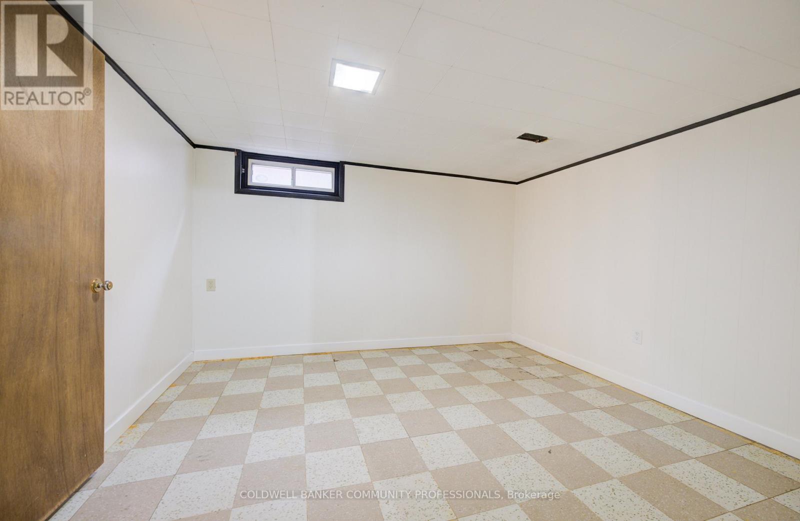 6 Jasmine Street, Hamilton, Ontario  L8V 2M9 - Photo 34 - X12552880