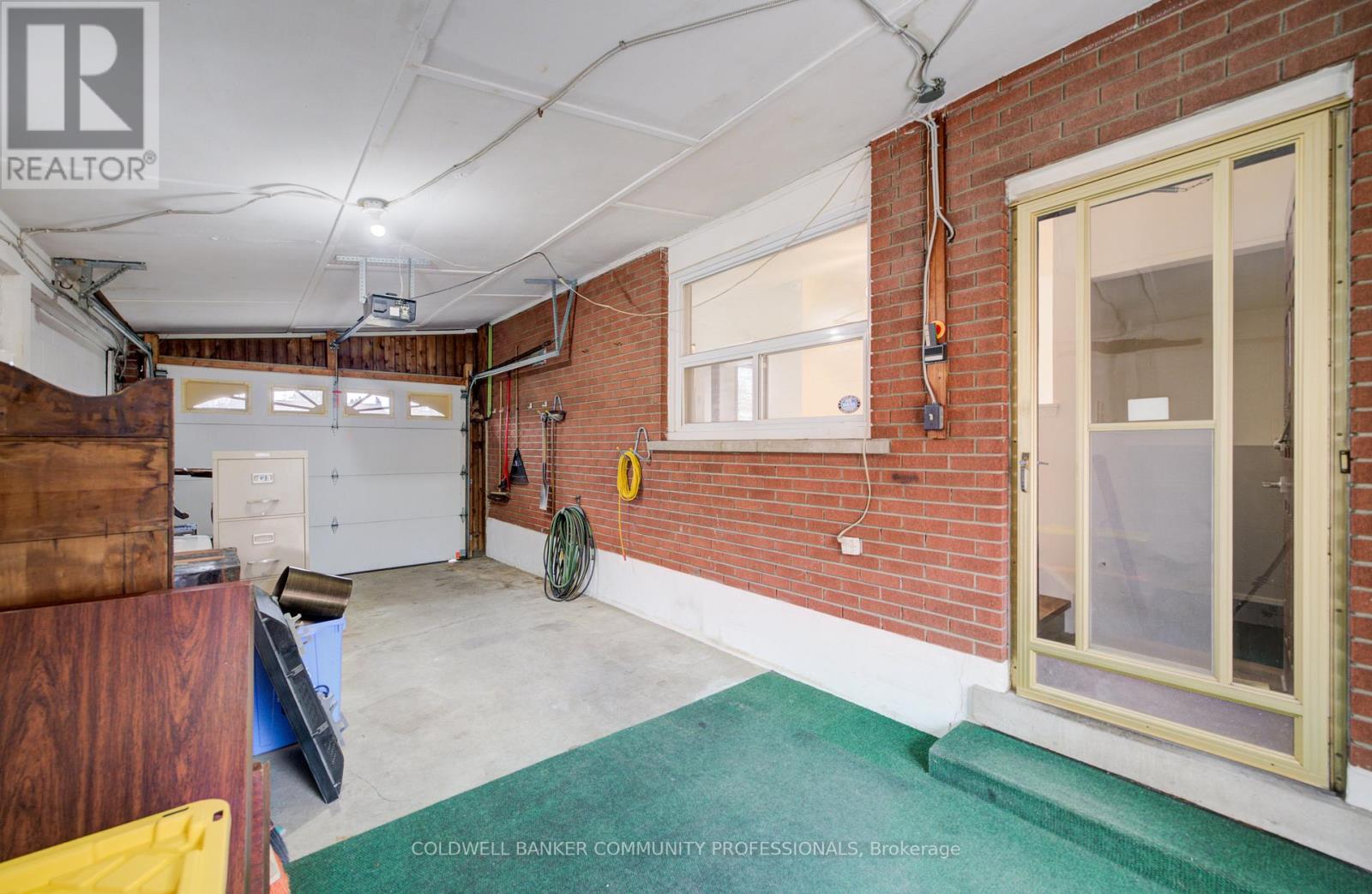 6 Jasmine Street, Hamilton, Ontario  L8V 2M9 - Photo 37 - X12552880