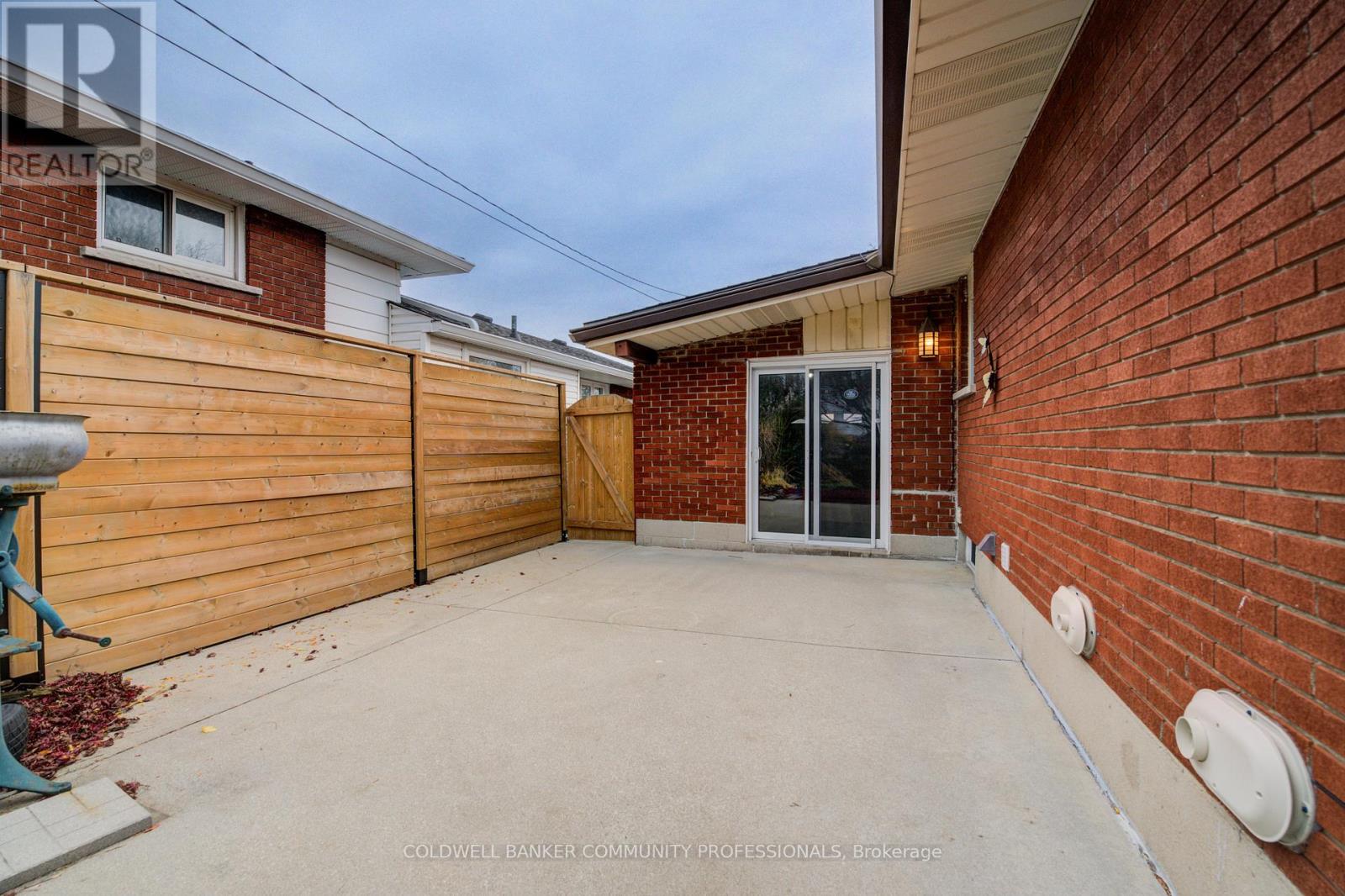 6 Jasmine Street, Hamilton, Ontario  L8V 2M9 - Photo 39 - X12552880