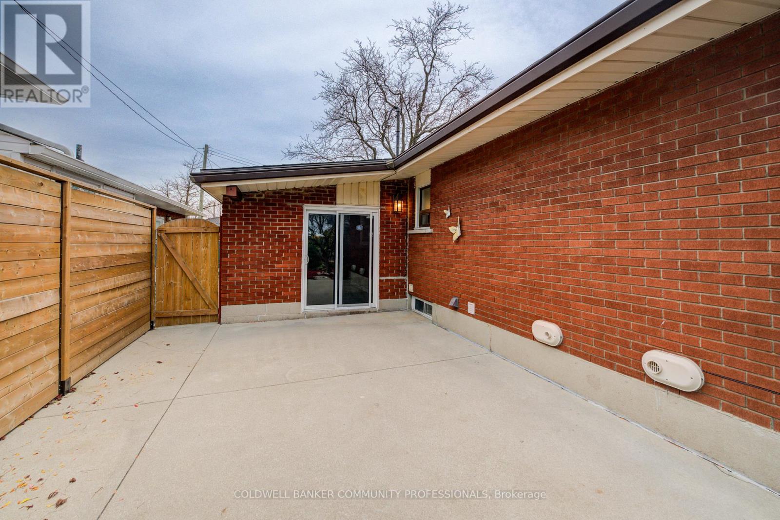 6 Jasmine Street, Hamilton, Ontario  L8V 2M9 - Photo 40 - X12552880