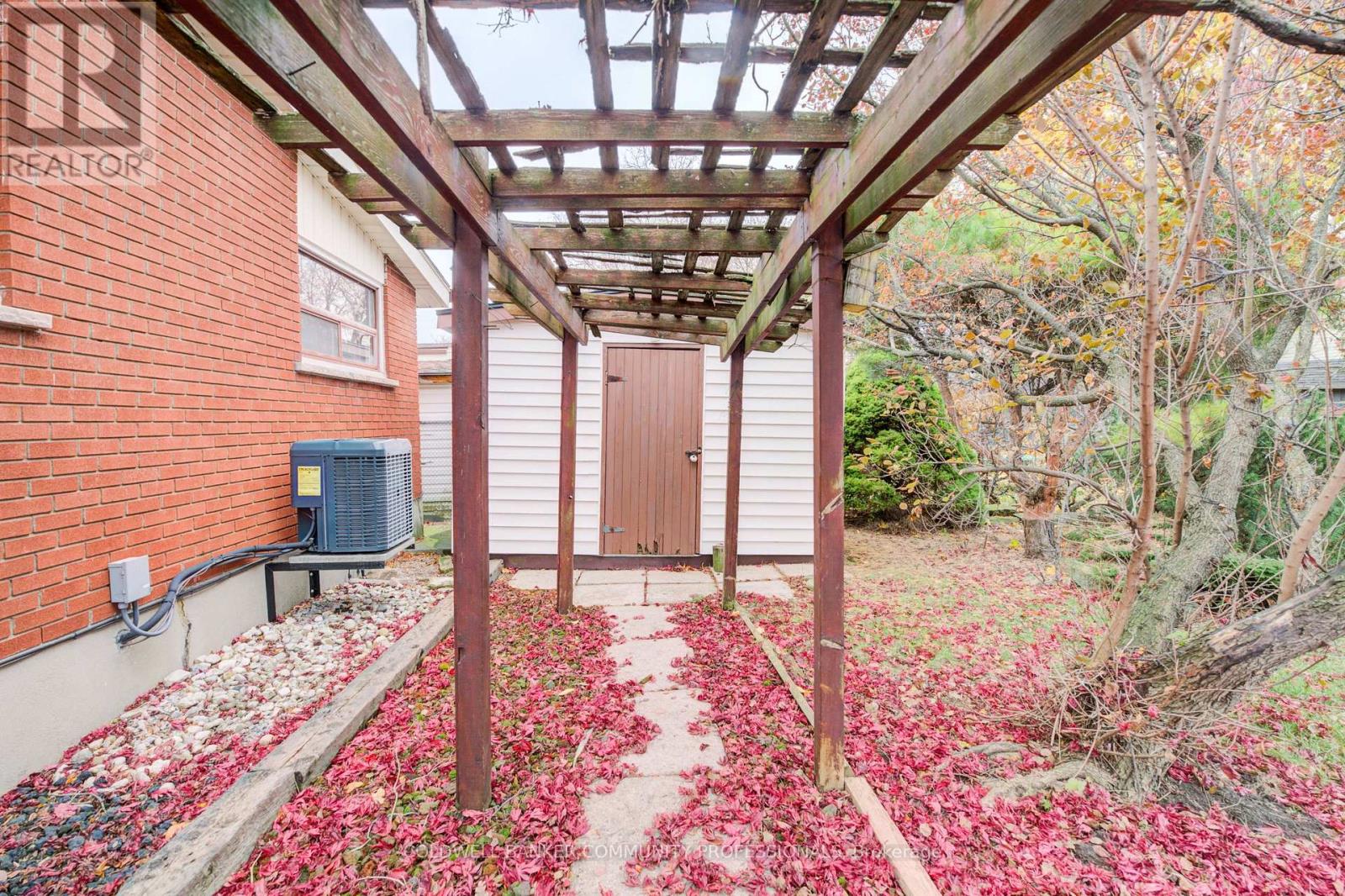 6 Jasmine Street, Hamilton, Ontario  L8V 2M9 - Photo 42 - X12552880