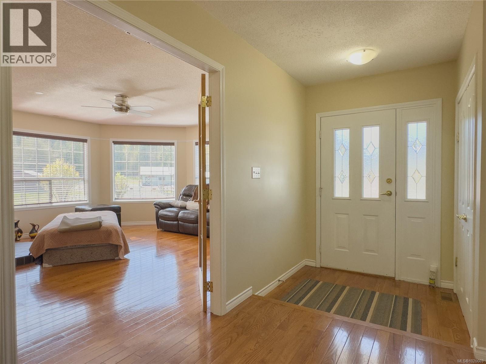 2075 Parkway Pl, Errington, British Columbia V0R 1V0 - Photo 32 - 1020669