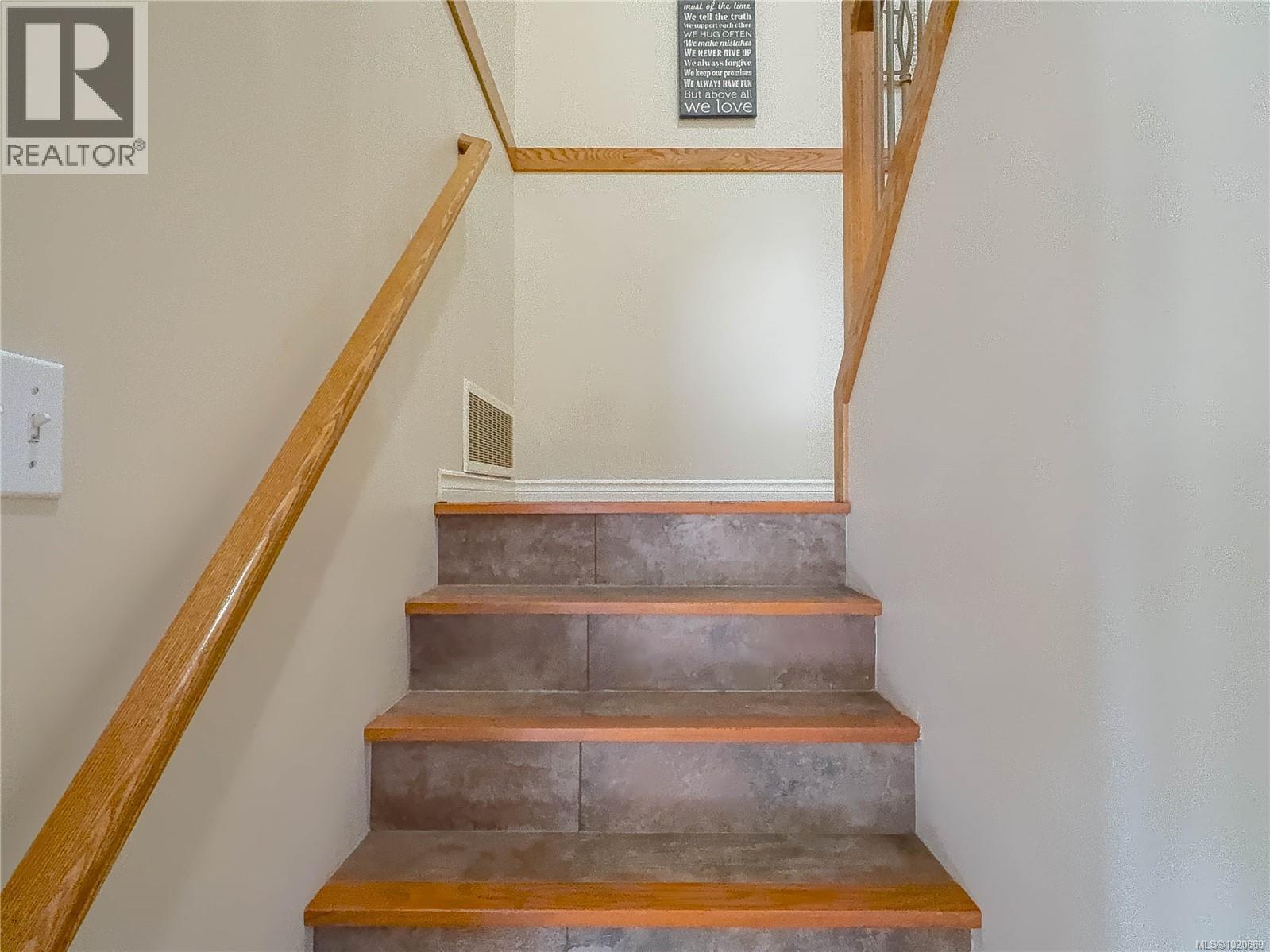 2075 Parkway Pl, Errington, British Columbia V0R 1V0 - Photo 12 - 1020669