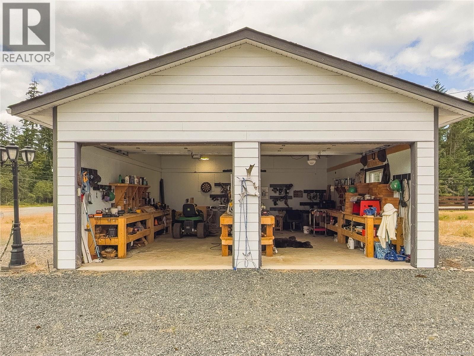 2075 Parkway Pl, Errington, British Columbia V0R 1V0 - Photo 24 - 1020669