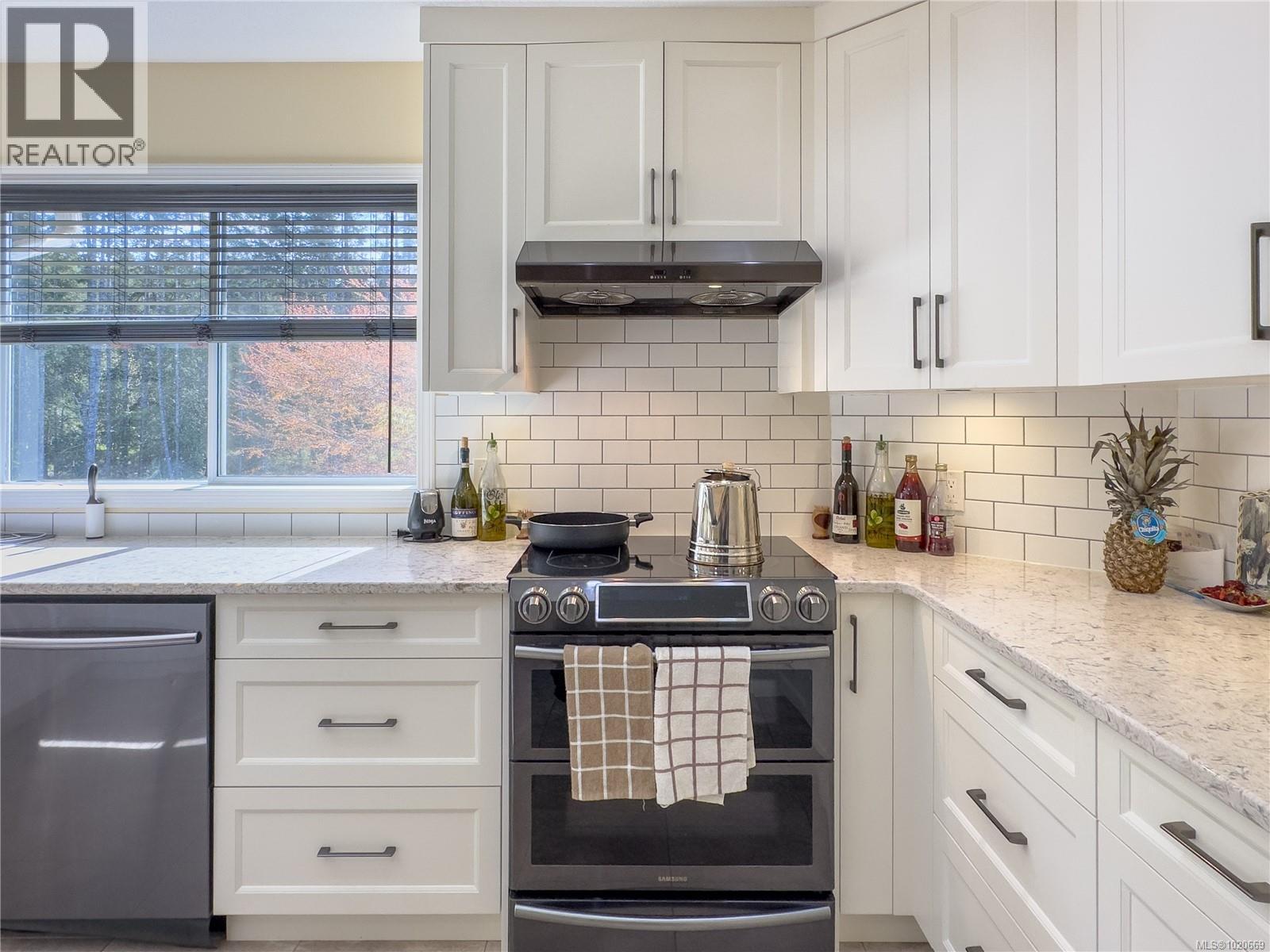 2075 Parkway Pl, Errington, British Columbia V0R 1V0 - Photo 48 - 1020669