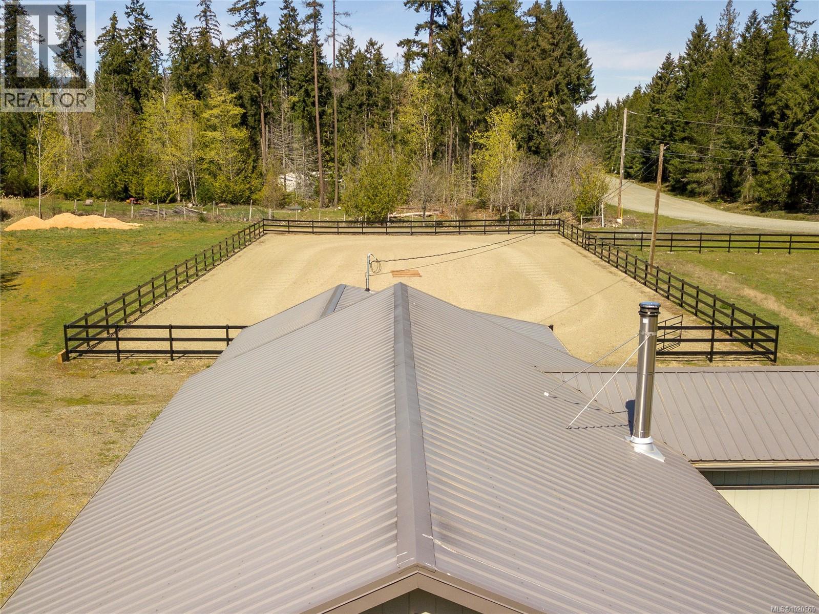 2075 Parkway Pl, Errington, British Columbia V0R 1V0 - Photo 60 - 1020669