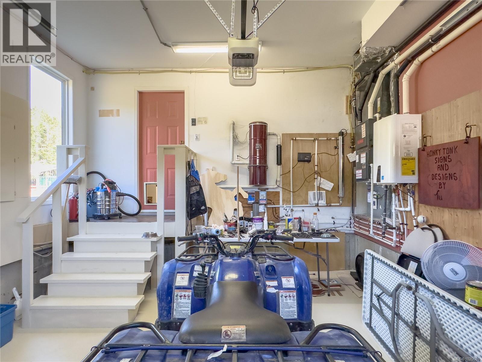 2075 Parkway Pl, Errington, British Columbia V0R 1V0 - Photo 52 - 1020669