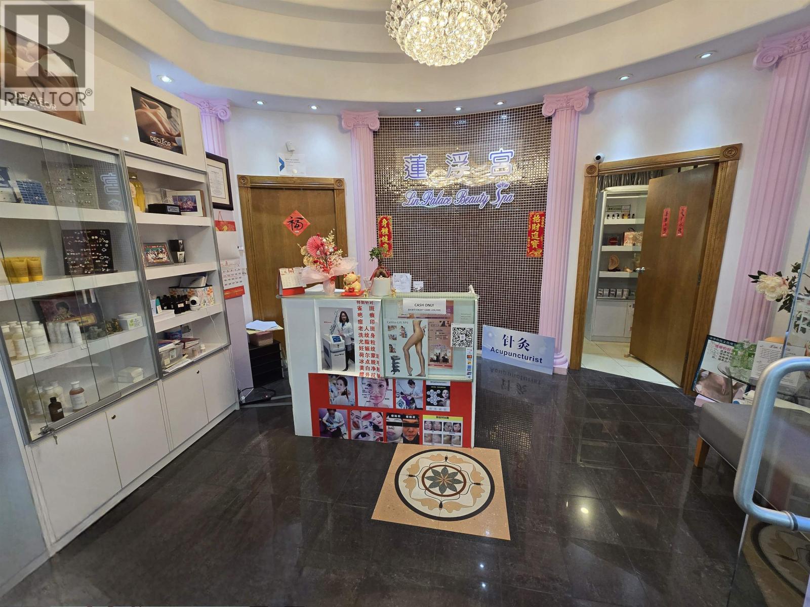 2221 4500 Kingsway, Burnaby, British Columbia  V5H 2A9 - Photo 2 - C8073858