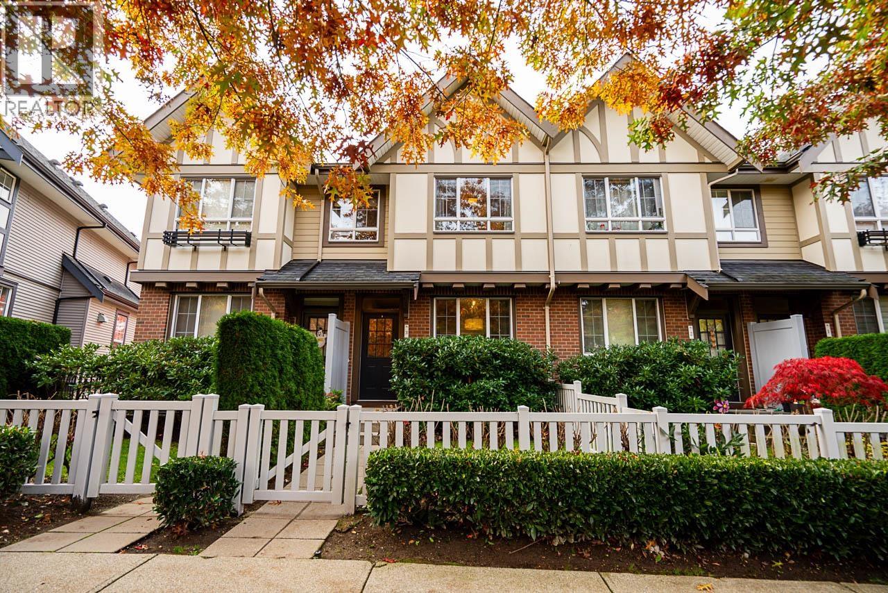 3 1338 HAMES CRESCENT, Coquitlam, British Columbia