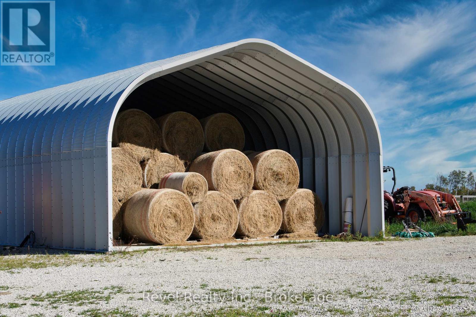 6905 Regent Street, Clearview, Ontario  L9Y 3Z1 - Photo 6 - S12444190