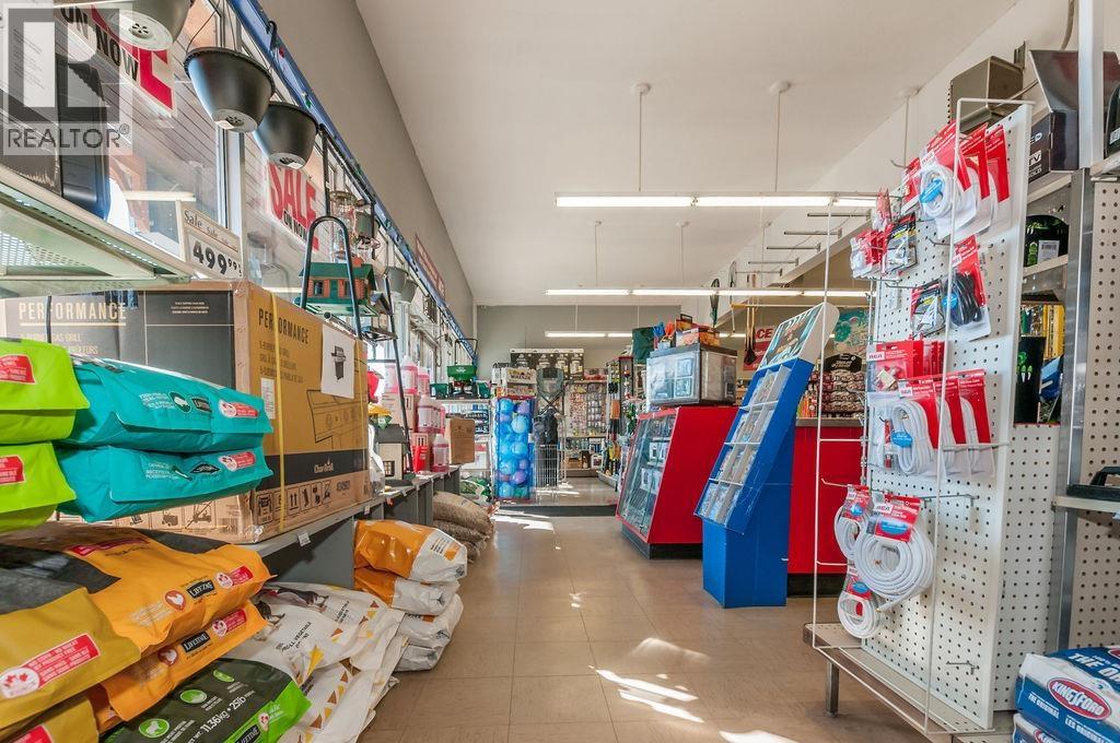 470 W Stuart Drive, Fort St. James, British Columbia  V0J 1P0 - Photo 2 - C8073823