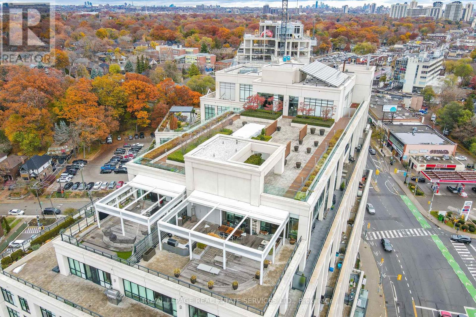 308 - 1 Old Mill Drive, Toronto, Ontario  M6S 0A1 - Photo 32 - W12551508