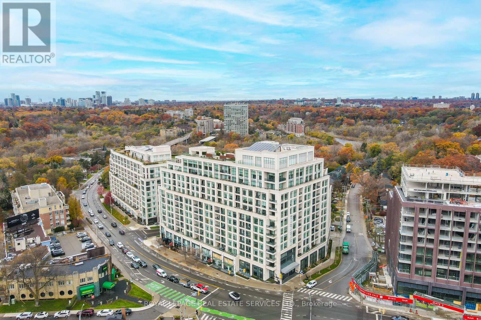 308 - 1 OLD MILL DRIVE, Toronto, Ontario