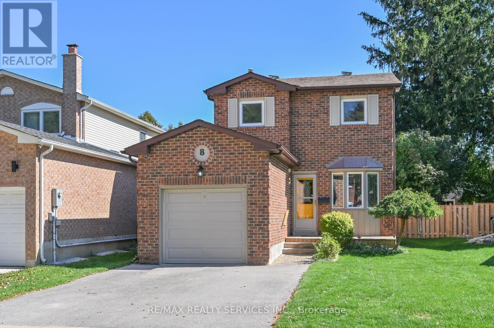 8 OLEANDER CRESCENT, Brampton, Ontario
