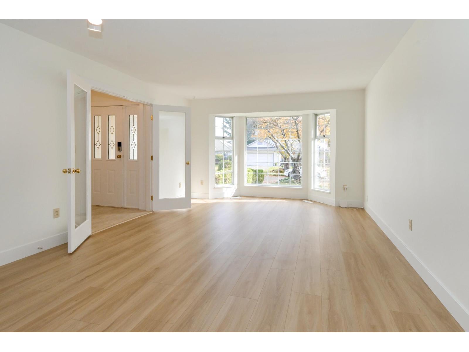 9469 154 Street, Surrey, British Columbia  V3R 9E2 - Photo 5 - R3067884