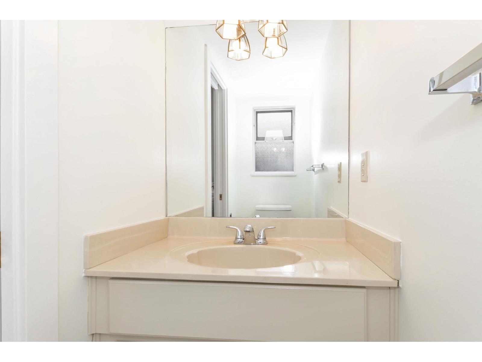 9469 154 Street, Surrey, British Columbia  V3R 9E2 - Photo 14 - R3067884