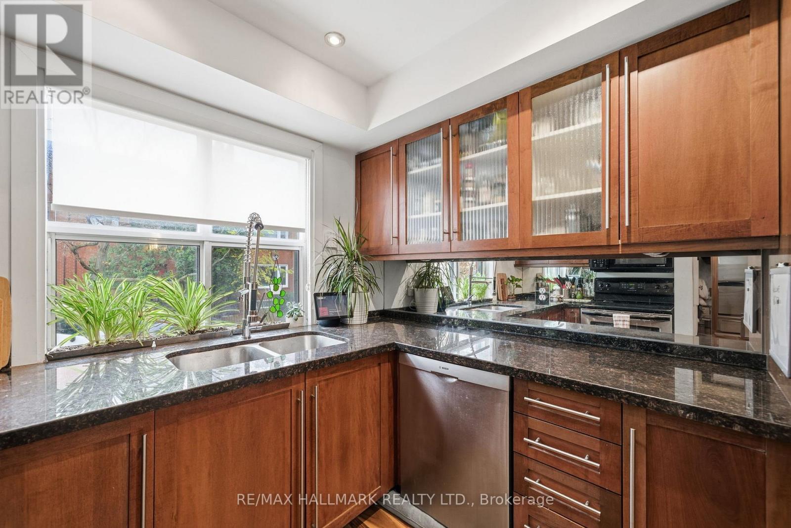 189 Ontario Street, Toronto, Ontario  M5A 2V6 - Photo 16 - C12552984