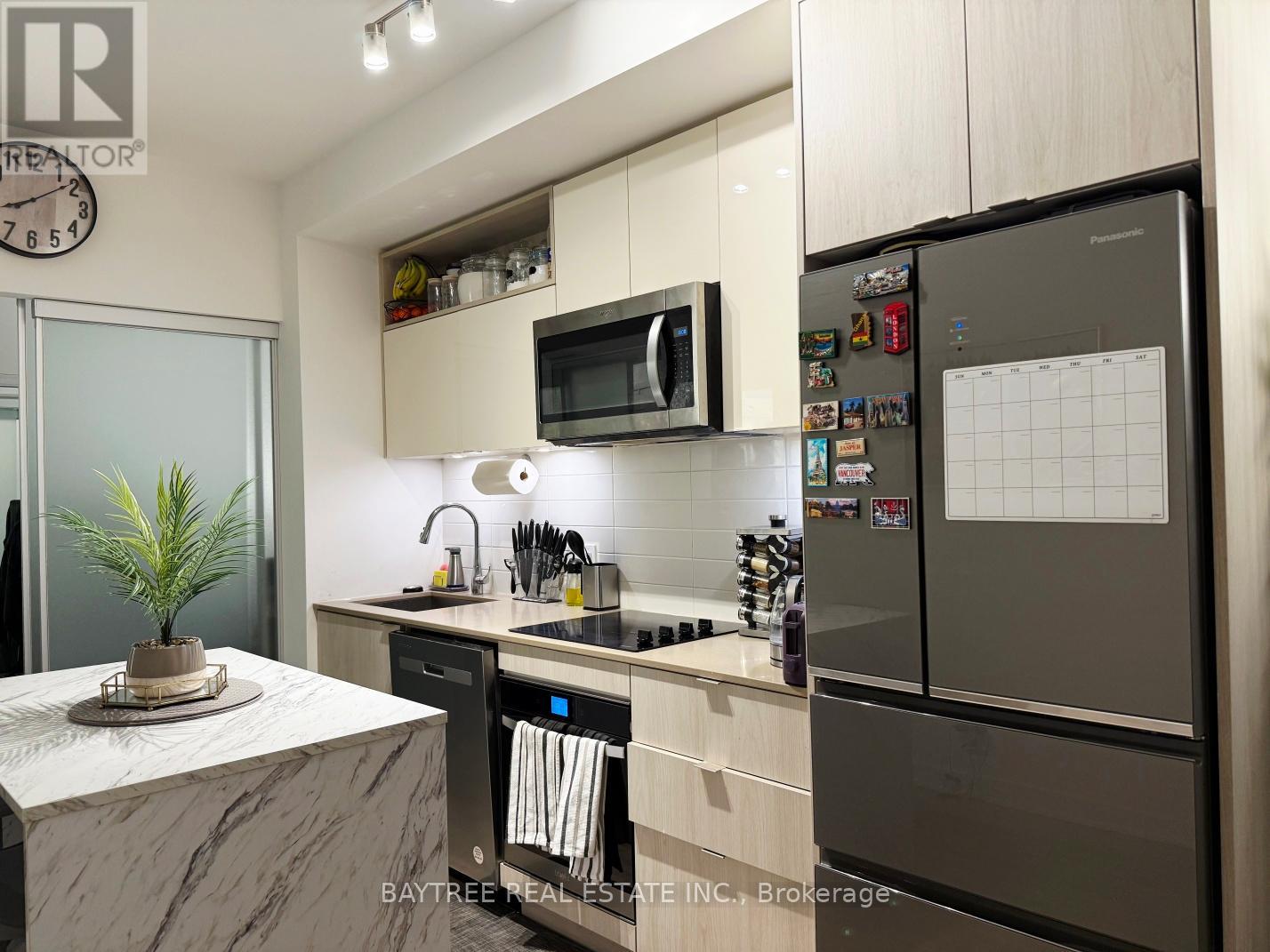 425 - 135 Lower Sherbourne Street W, Toronto, Ontario  M5A 1Y4 - Photo 5 - C12553012