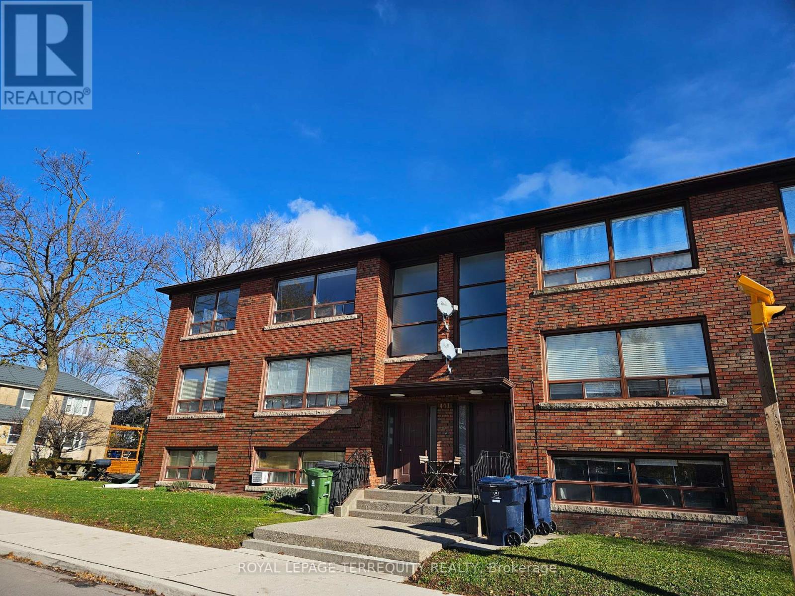 5 - 401 WINNETT AVENUE, Toronto, Ontario