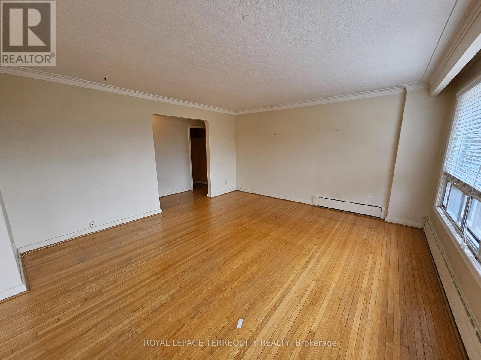 5 - 401 Winnett Avenue, Toronto, Ontario  M6C 3M2 - Photo 13 - C12553018