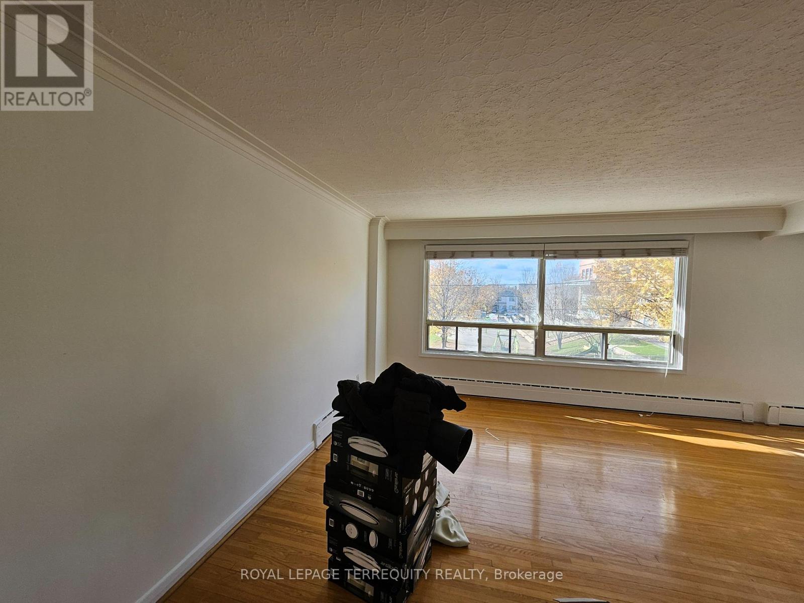 5 - 401 Winnett Avenue, Toronto, Ontario  M6C 3M2 - Photo 19 - C12553018