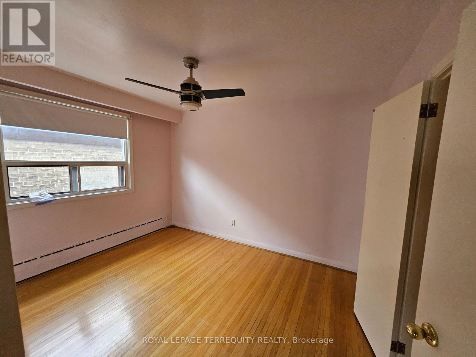 5 - 401 Winnett Avenue, Toronto, Ontario  M6C 3M2 - Photo 6 - C12553018