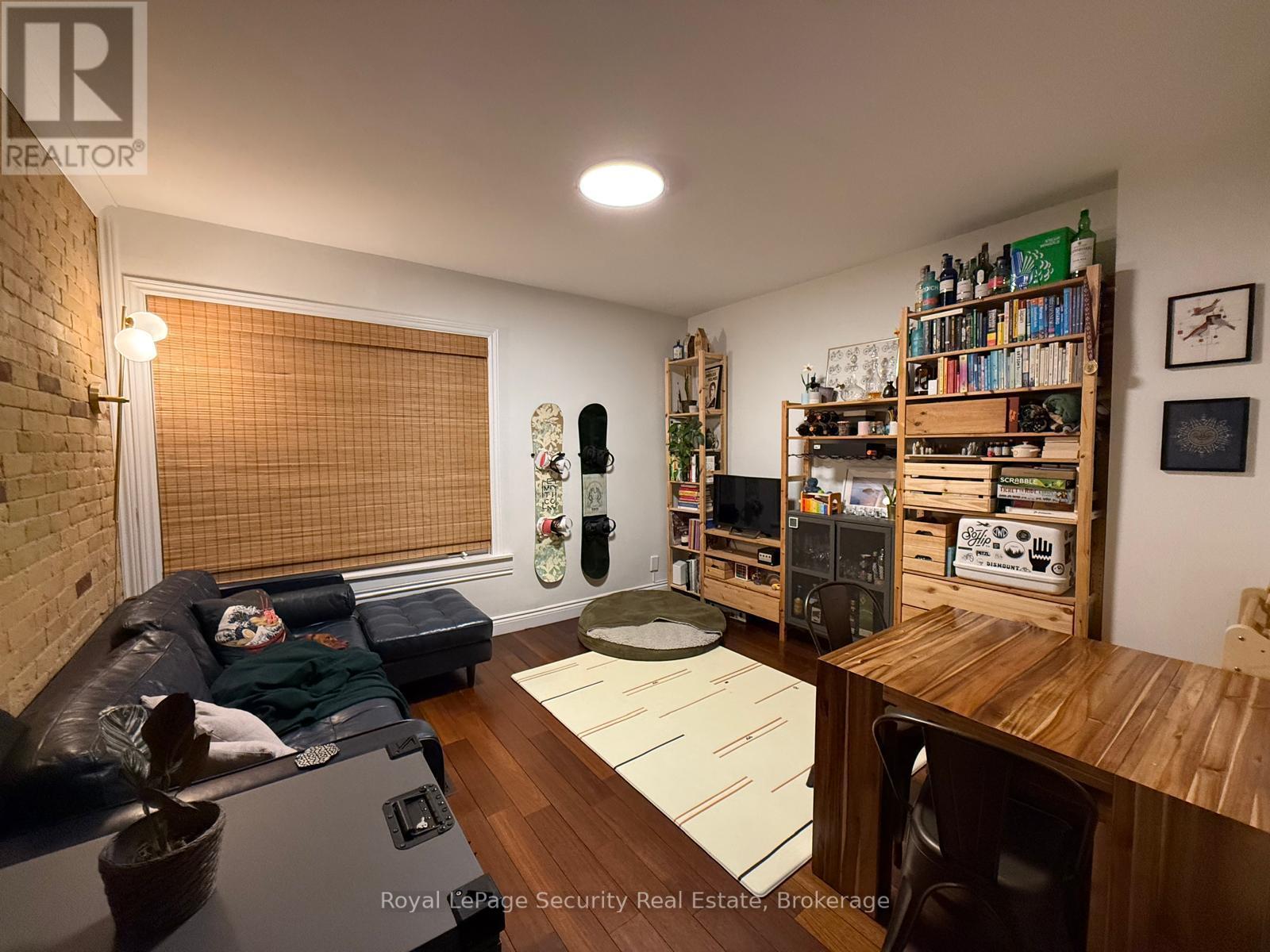 410 Manning Avenue, Toronto, Ontario  M6G 2V7 - Photo 20 - C12553026