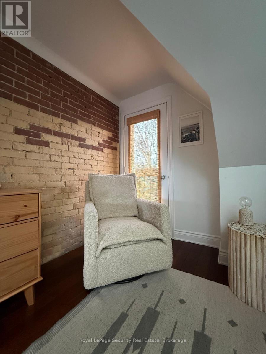 410 Manning Avenue, Toronto, Ontario  M6G 2V7 - Photo 9 - C12553026