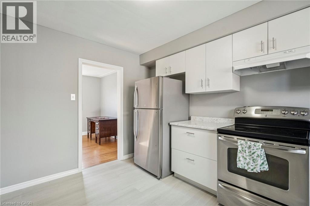 16 Green Meadow Way, Dundas, Ontario  L9H 3Z3 - Photo 10 - 40788567