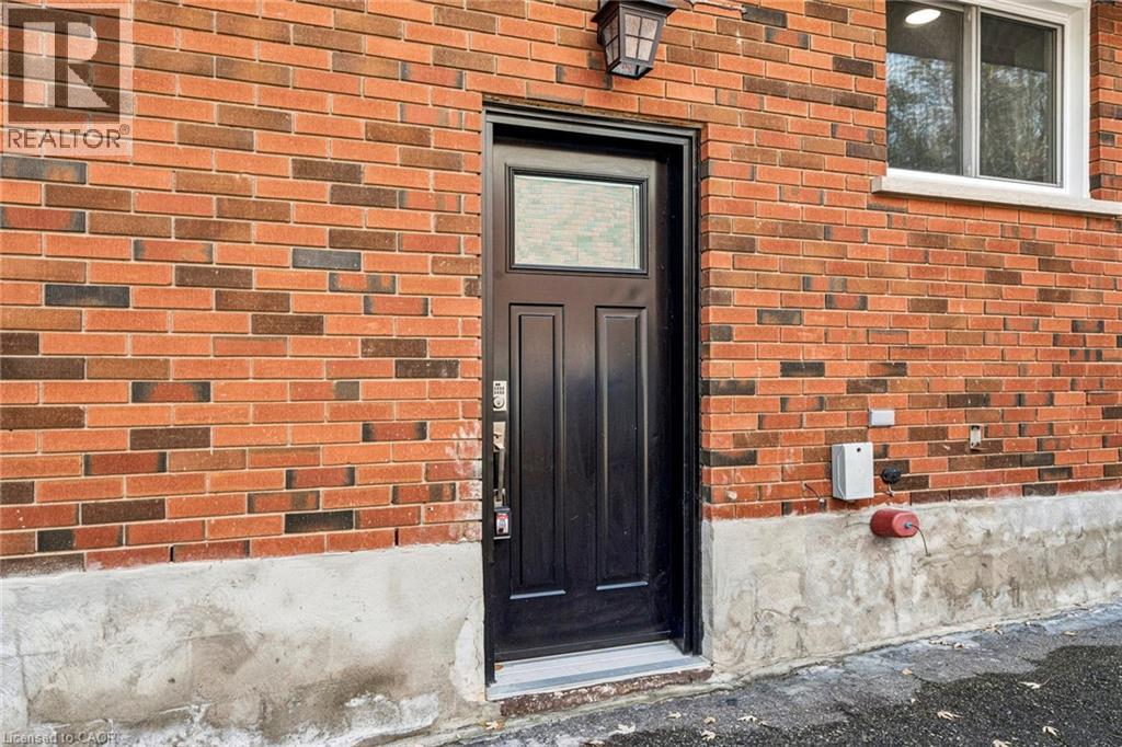 16 Green Meadow Way, Dundas, Ontario  L9H 3Z3 - Photo 21 - 40788567