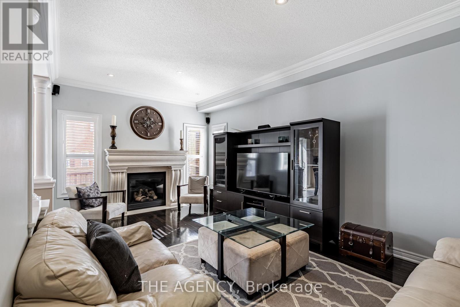 33 Ascalon Drive, Vaughan, Ontario  L6A 0M5 - Photo 8 - N12552996