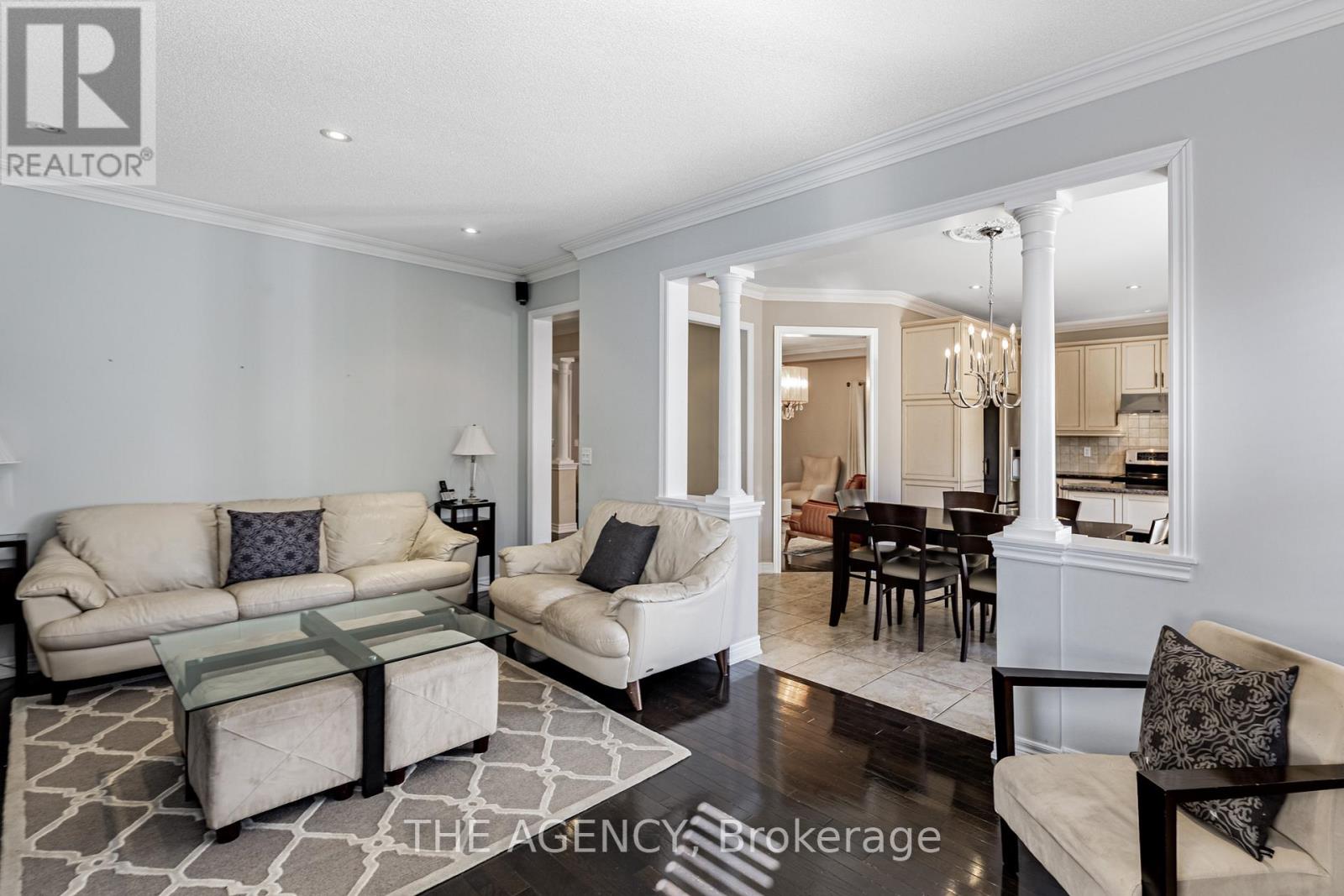 33 Ascalon Drive, Vaughan, Ontario  L6A 0M5 - Photo 9 - N12552996