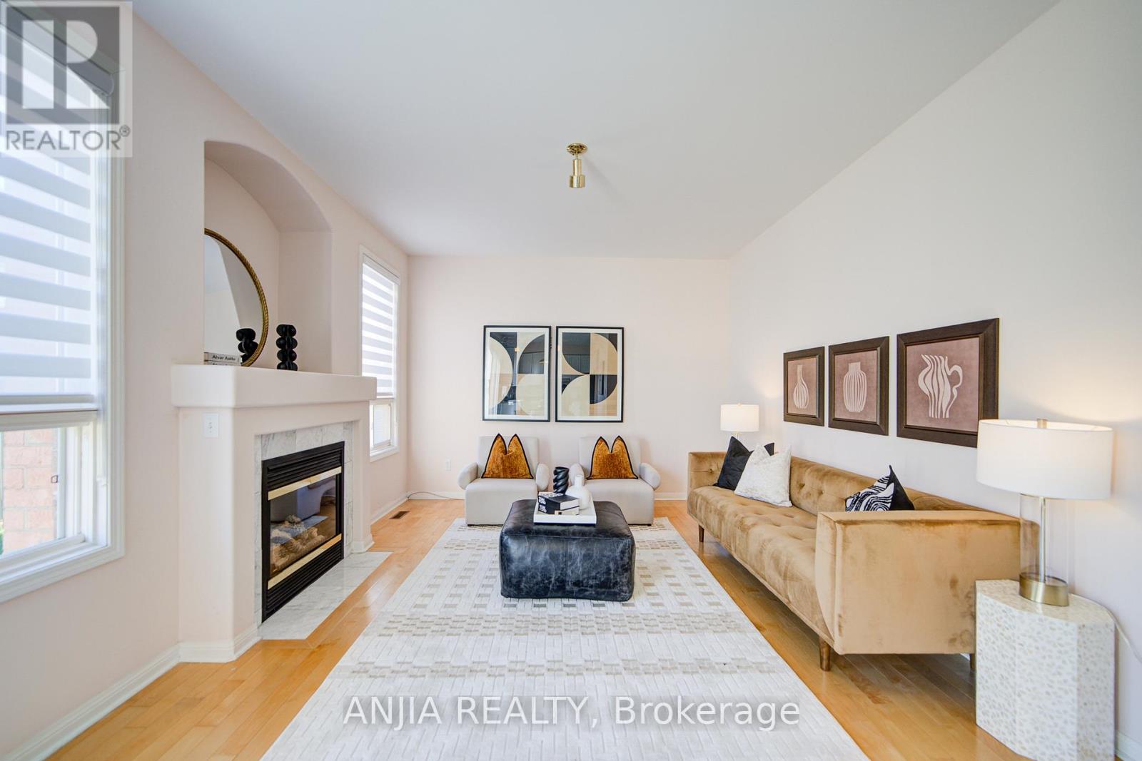 131 Winston Castle Drive, Markham, Ontario  L6C 2G7 - Photo 23 - N12553016