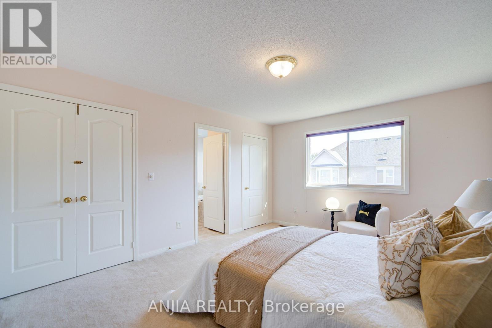 131 Winston Castle Drive, Markham, Ontario  L6C 2G7 - Photo 31 - N12553016