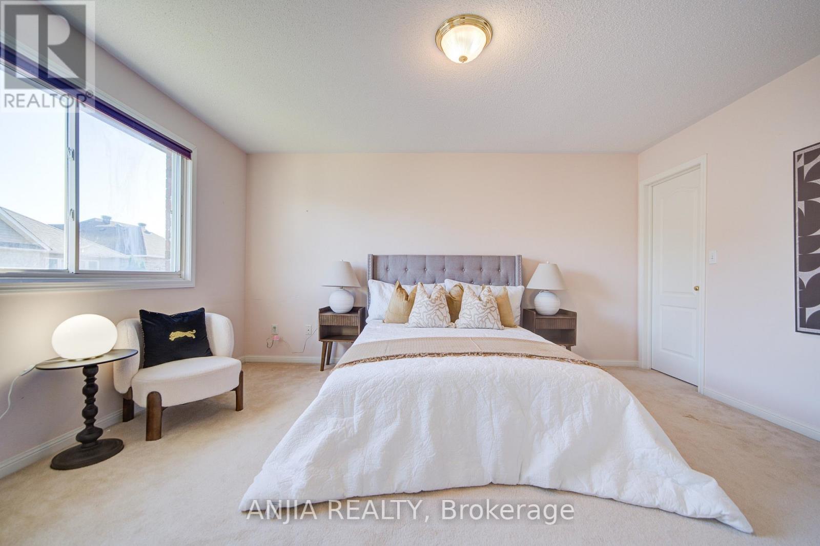 131 Winston Castle Drive, Markham, Ontario  L6C 2G7 - Photo 32 - N12553016