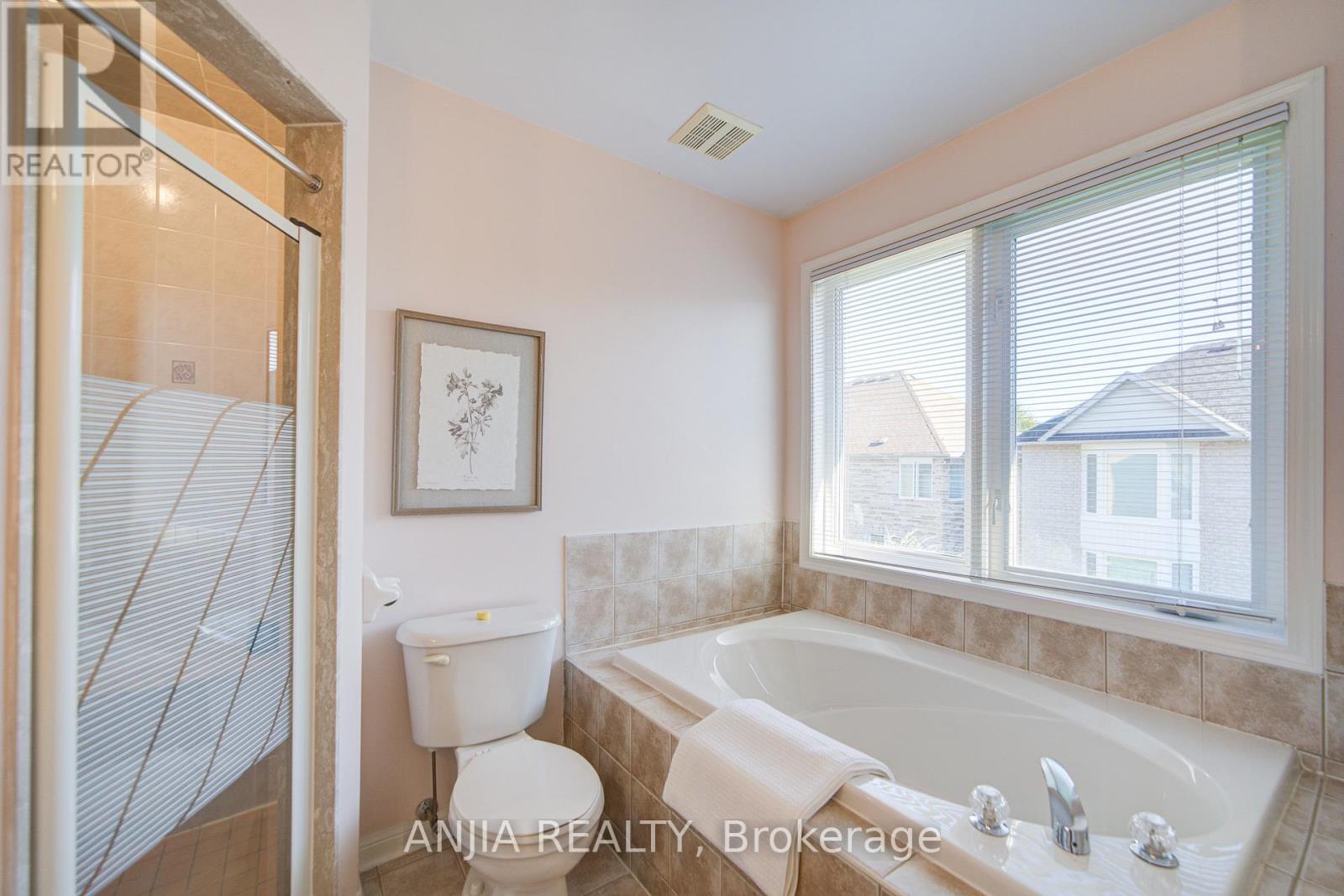 131 Winston Castle Drive, Markham, Ontario  L6C 2G7 - Photo 35 - N12553016