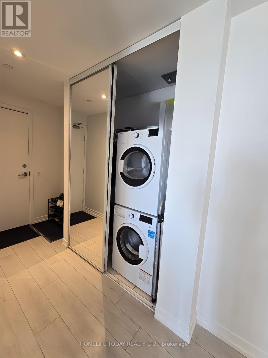 4711 - 898 Portage Parkway, Vaughan, Ontario  L4K 0J6 - Photo 4 - N12553028