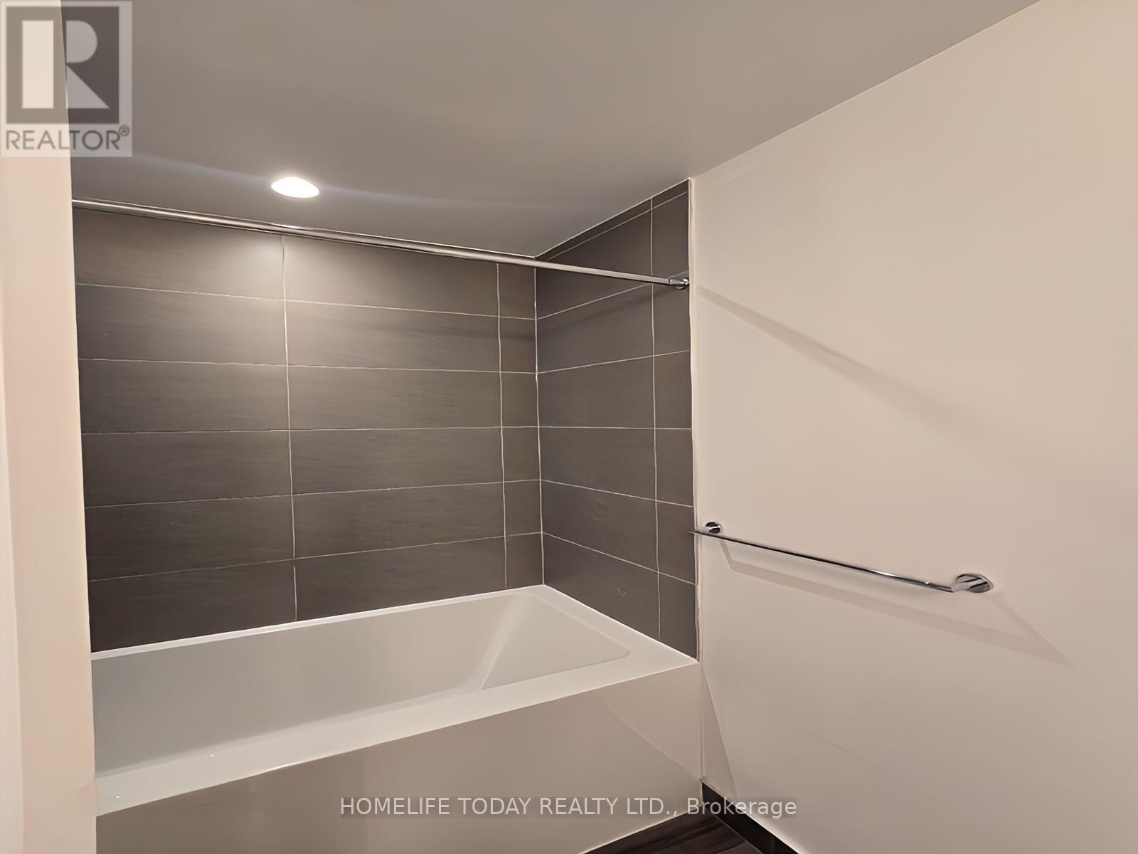 4711 - 898 Portage Parkway, Vaughan, Ontario  L4K 0J6 - Photo 9 - N12553028