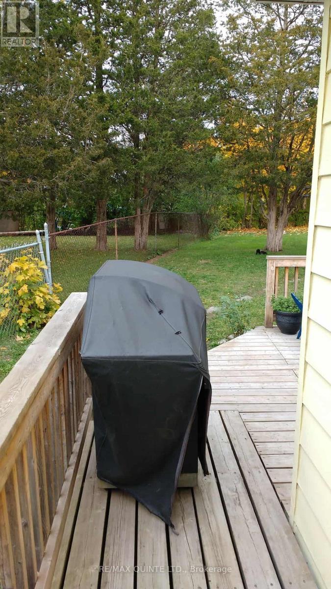 123 Humewood Drive, Belleville, Ontario K8N 4E5 - Photo 2 - X12553032