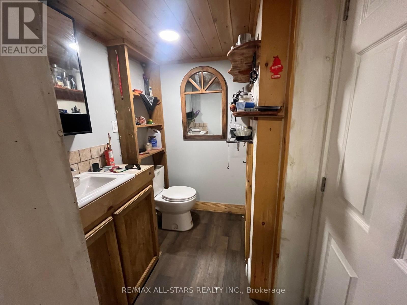 211 Burnt River Road, Kawartha Lakes, Ontario K0M 1C0 - Photo 16 - X12553102