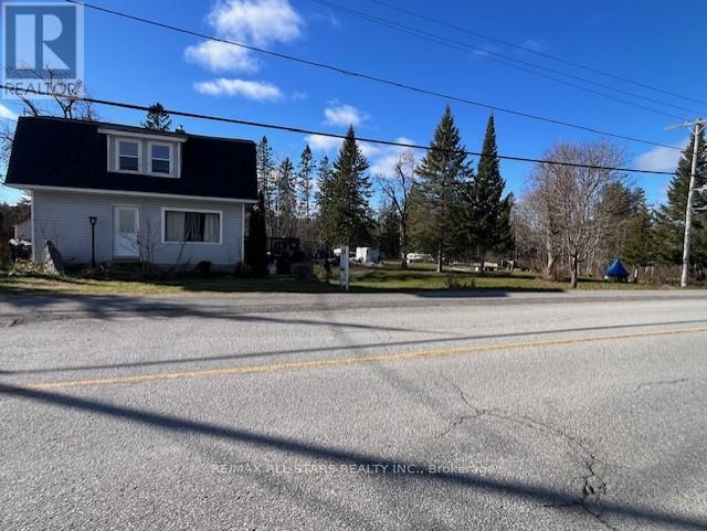 211 Burnt River Road, Kawartha Lakes, Ontario K0M 1C0 - Photo 26 - X12553102