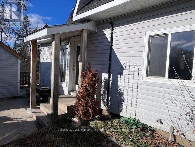 211 Burnt River Road, Kawartha Lakes, Ontario K0M 1C0 - Photo 27 - X12553102