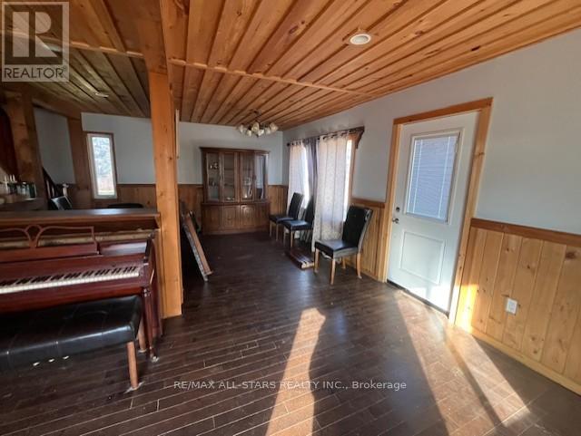 211 Burnt River Road, Kawartha Lakes, Ontario K0M 1C0 - Photo 8 - X12553102